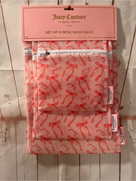 Juicy Couture Other - Juicy Couture Pink & Coral Mesh Wash Bag Trio